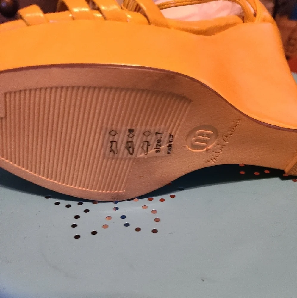 HP🔥🔥Michael antonio yellow wedge New